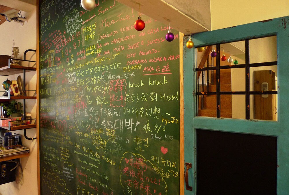 Knock Knock Hostel