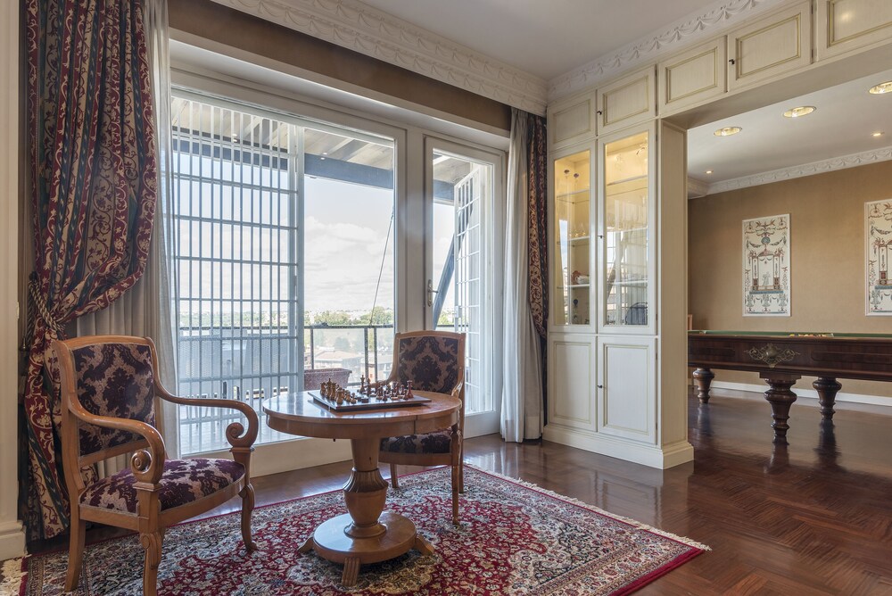 San Pietro Exclusive Panoramic Flat