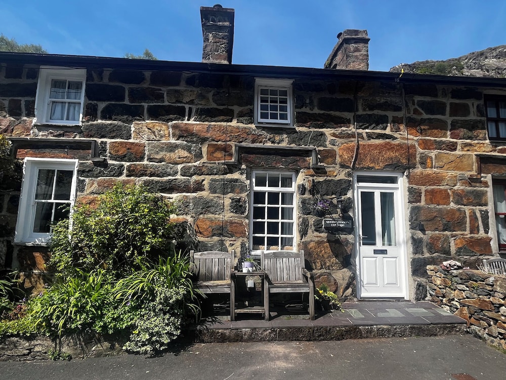 Quarryman's Cottage