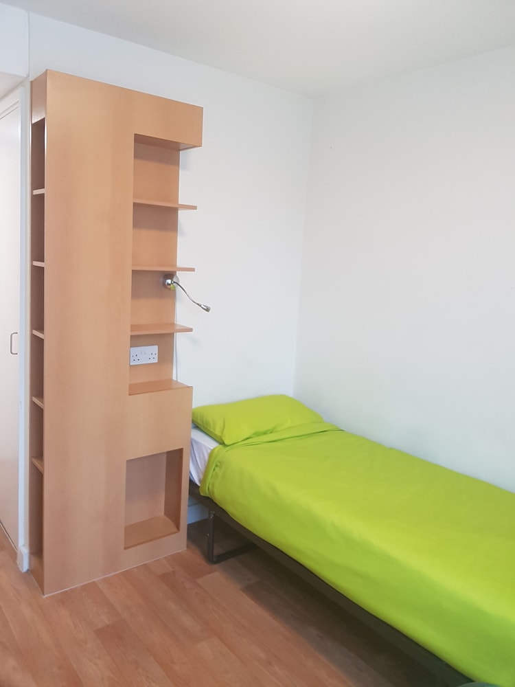 Friendship House - Hostel