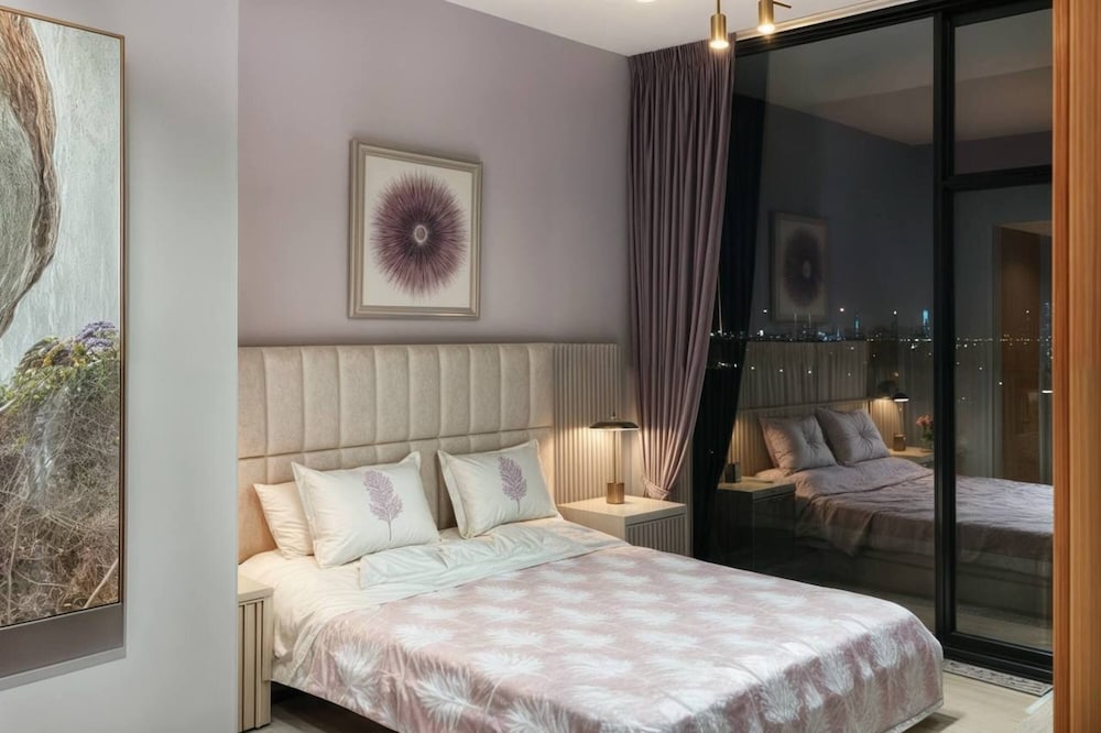 Luxury 1BR at Binghatti Onyx JVC