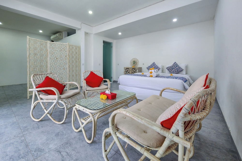 Emilia Apartment Seminyak by Nagisa Bali