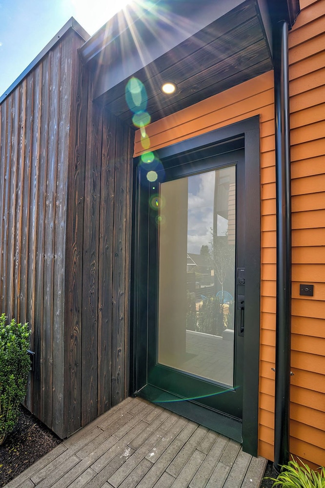 Secret Hideaway - New Custom Built Home