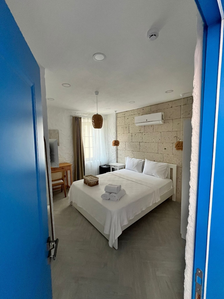 REF Alacati