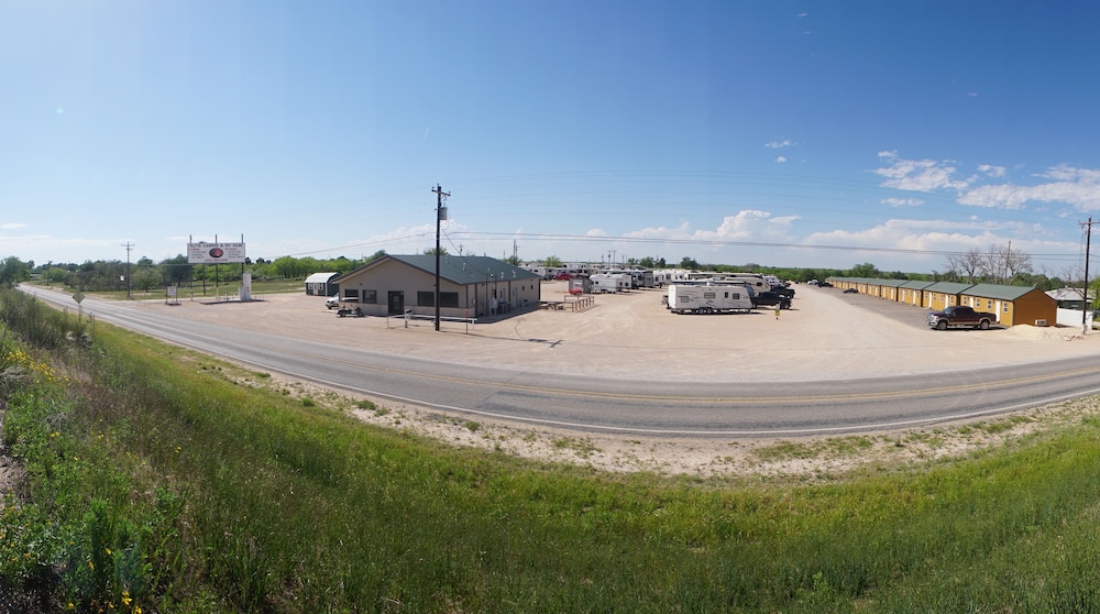 Elite Cabins and RV Park view 5