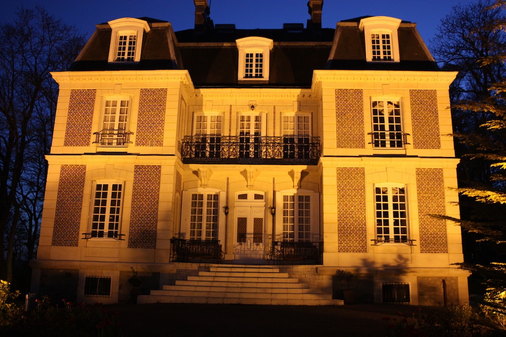 Château d'Avesnes Le Castelet