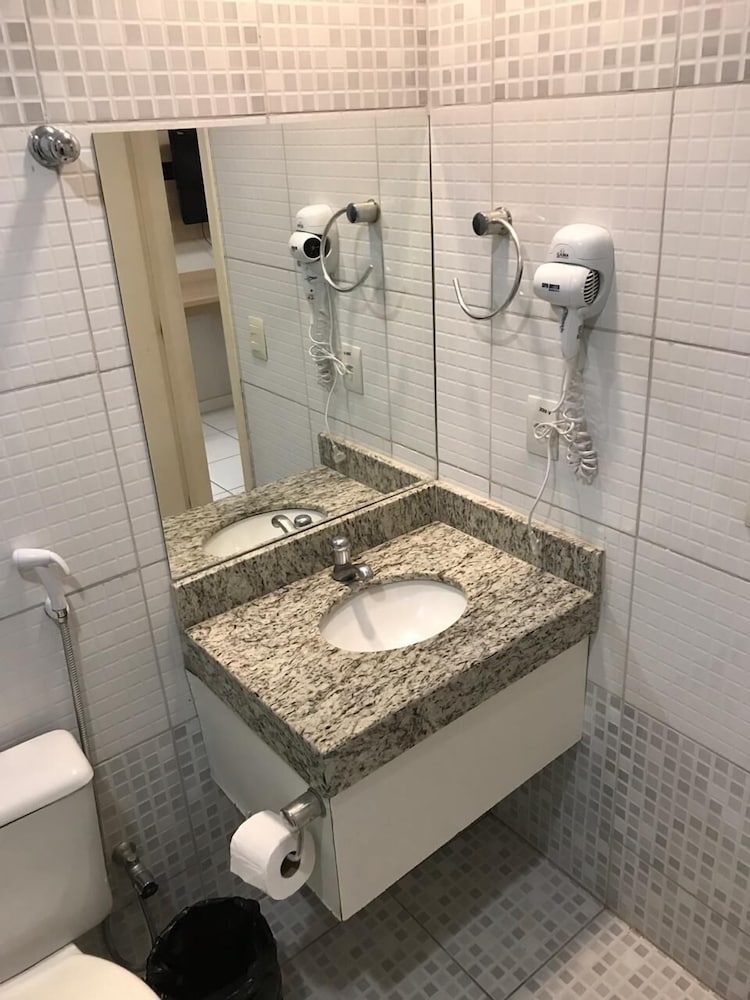 Lagoa Quente Flat Hotel Via Caldas