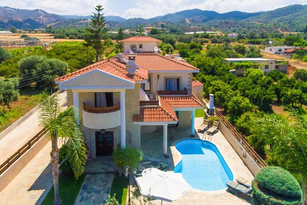 Villa Charianna Large Private Pool Walk to Beach Sea Views A C Wifi Car Not Required Eco-frie - 1985 view 5
