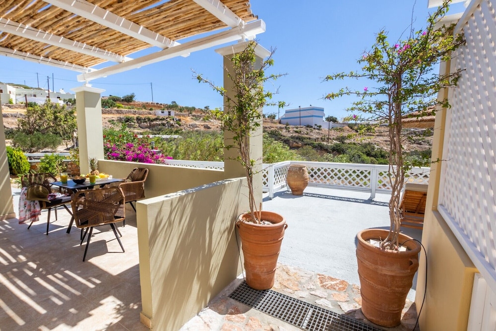Elaia Villas