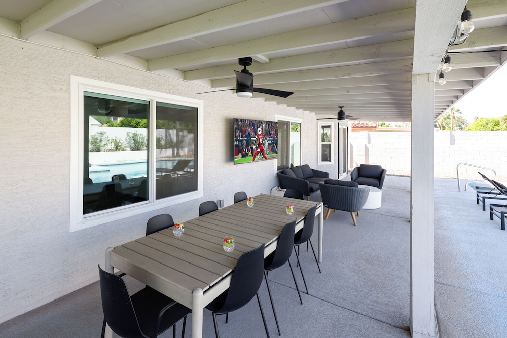 Bohemian Resort- Pool Heat Available - Golf & Games!