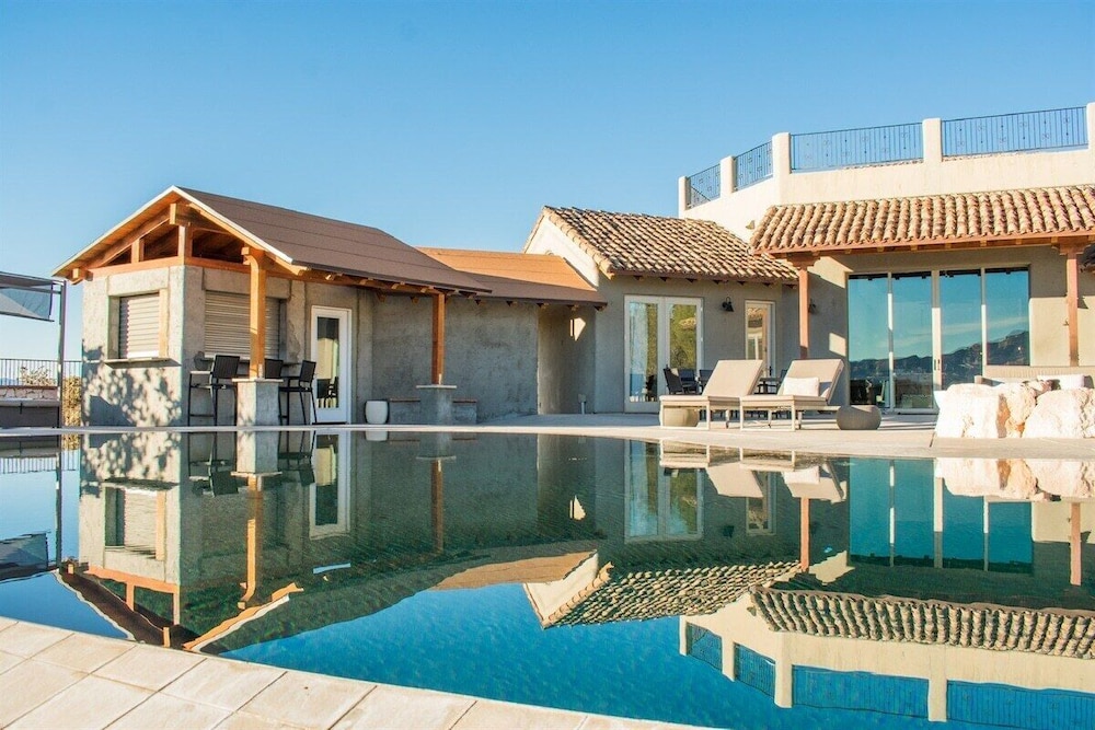 The Sanctuary at Sacred Mesa-infinity Pool-sedona