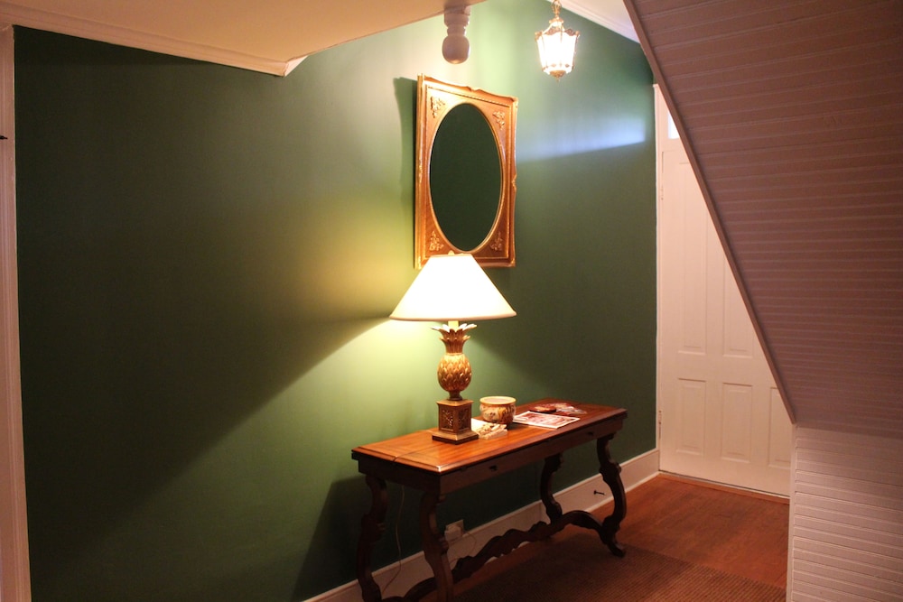 Natchez Vacations - Concord Quarters - Property Image 2