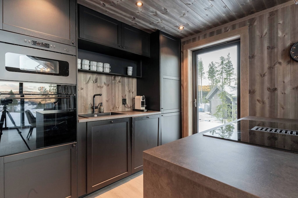 Luxury Holiday Home, Skiing, Sauna, Remote Office