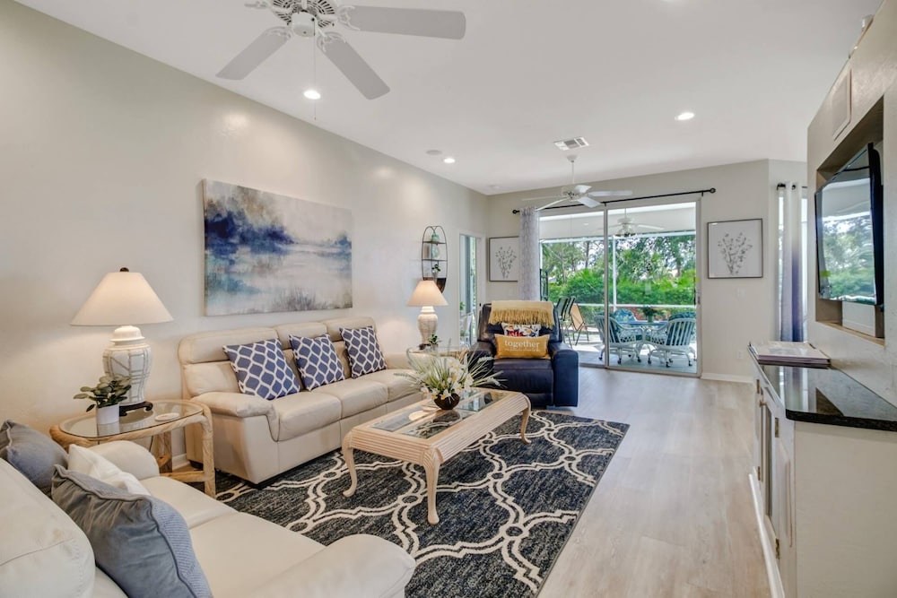 20879 Villareal Way view 4