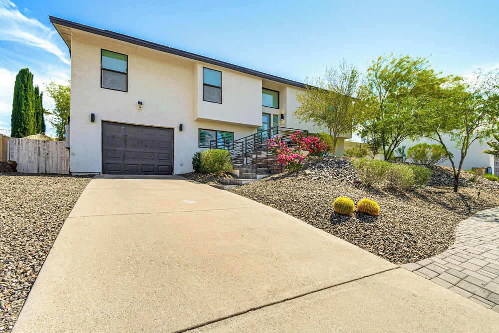 Private Pool & Patio: Fountain Hills Family Home