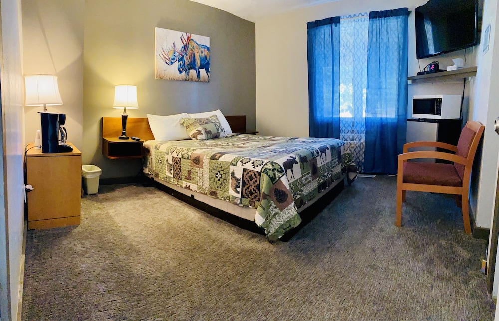 Moosehead Lodge & Cabins