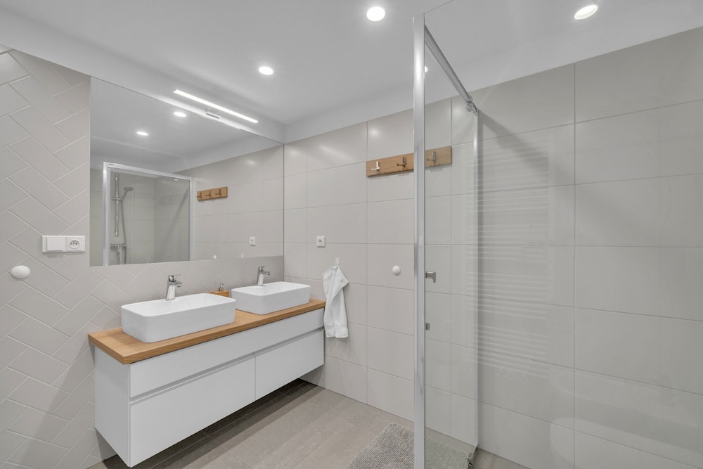 Villa in Krkonose With Sauna and Forest Views
