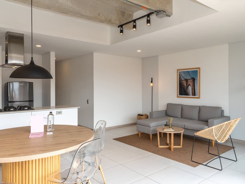 Charming 3BR in Laureles Medell n