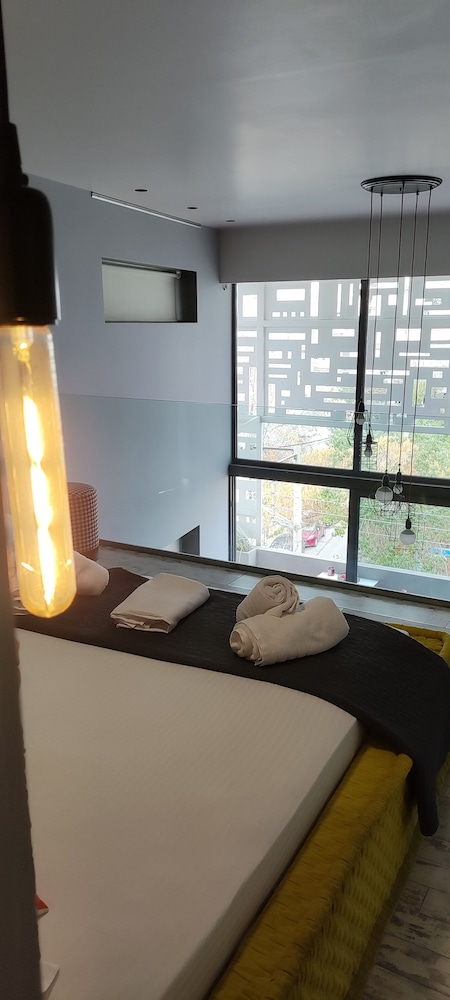 Athina Art Apartments