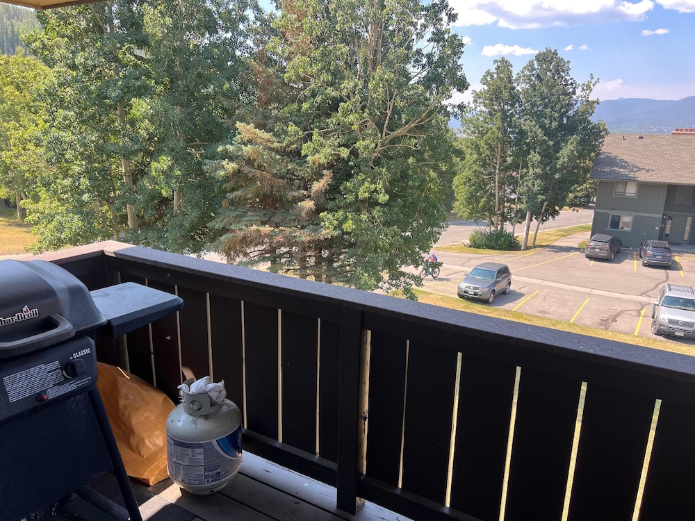 Dillon Valley East 2 Bed 2 Bath Dvjt