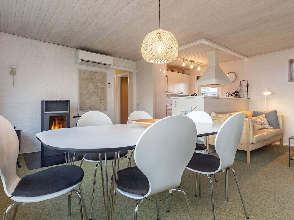 Beachfront Family Retreat - By Traum Ferienwohnungen view 5