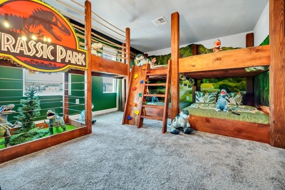 2900penolpe 9 Bedroom Home