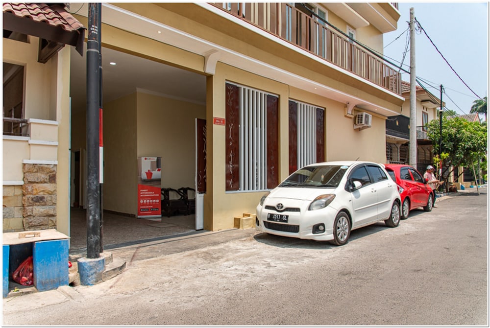 RedDoorz Syariah @ Blimbing Malang view 4