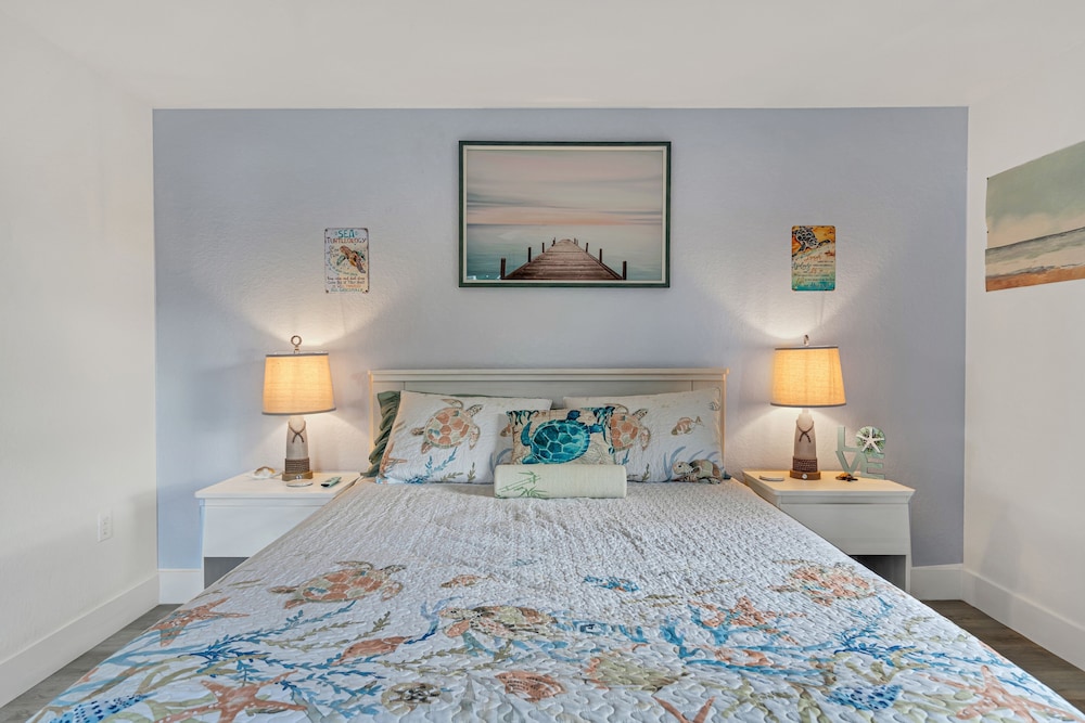 Miscellaneous Market Vacations - Paradise Beach House 3 Bedroom Home by Redawning - Property Image 5