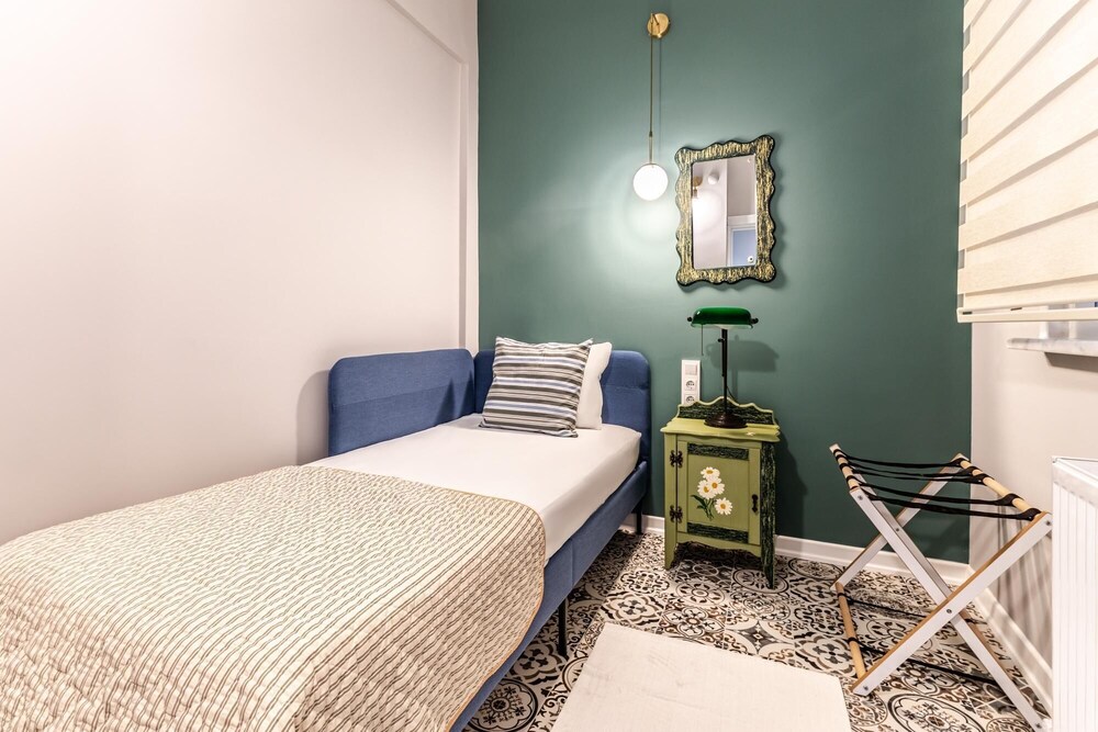 Exquisite and Central Flat in Bar Street Kadikoy