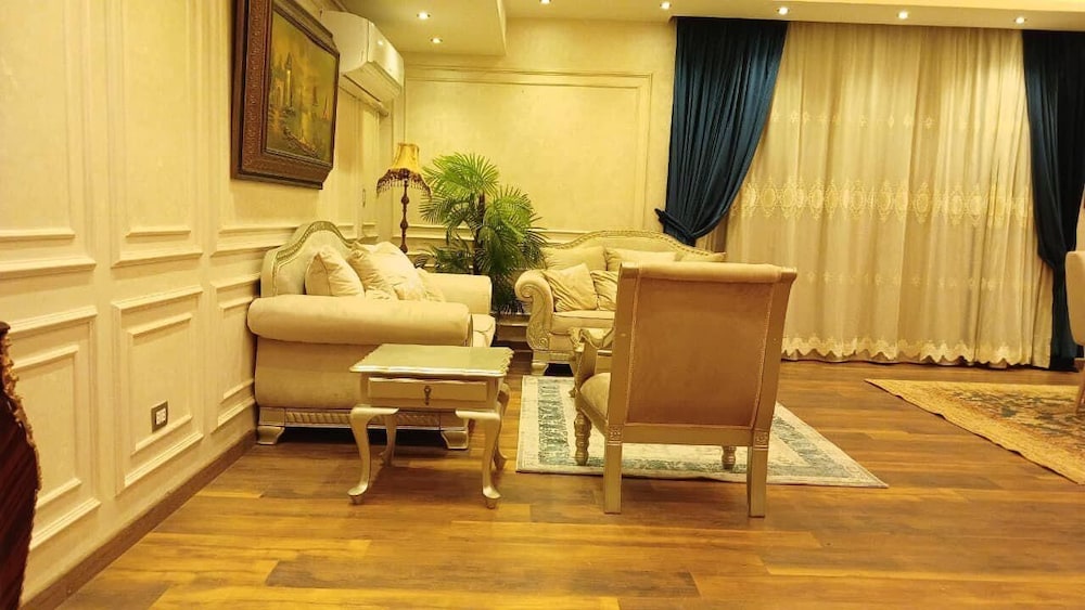 3BR Duplex with garden in new cairo