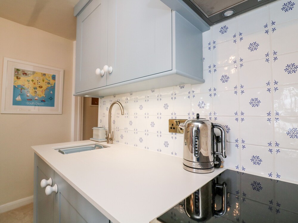 36 The Salcombe view 4