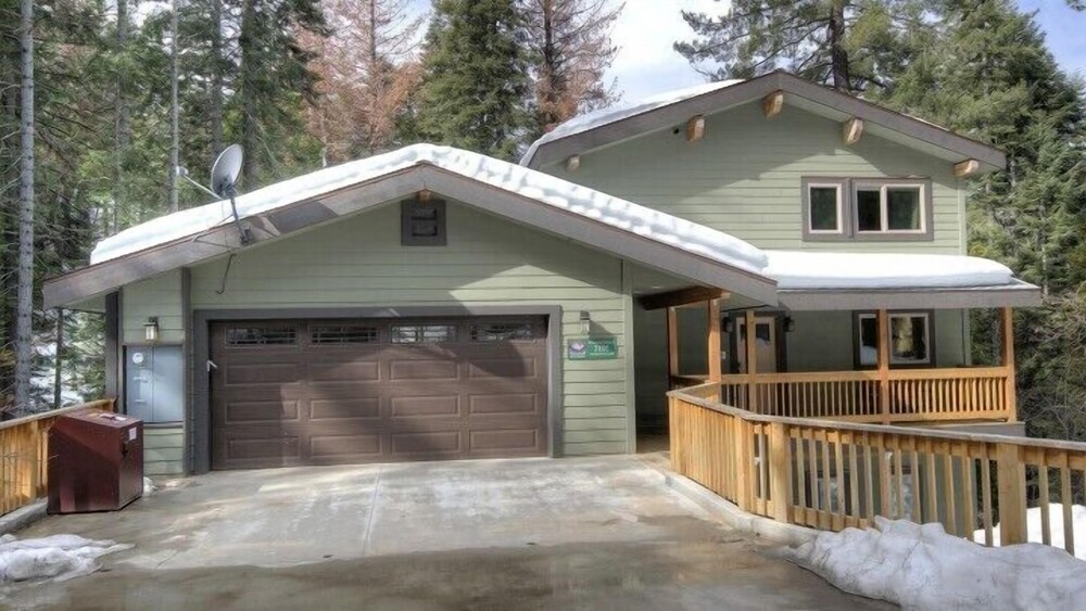 Scenic Wonders Dogwood Manor 3 Bedrooms view 2