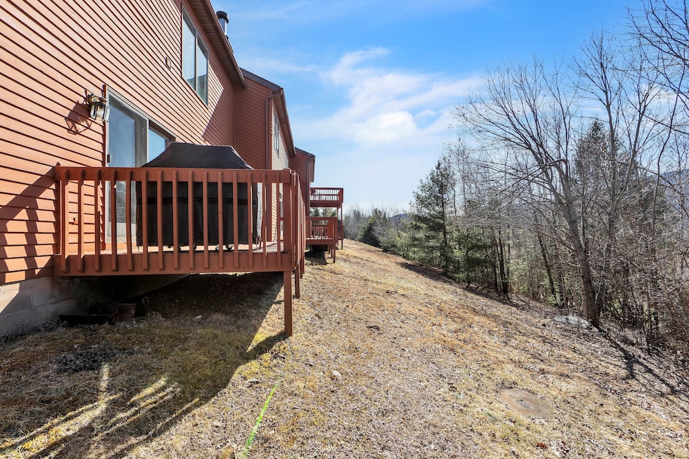 Fox Lair 29l - Cozy End Unit With Mountain Views 2 Bedroom Townhouse by The Summit at Gore Mountain
