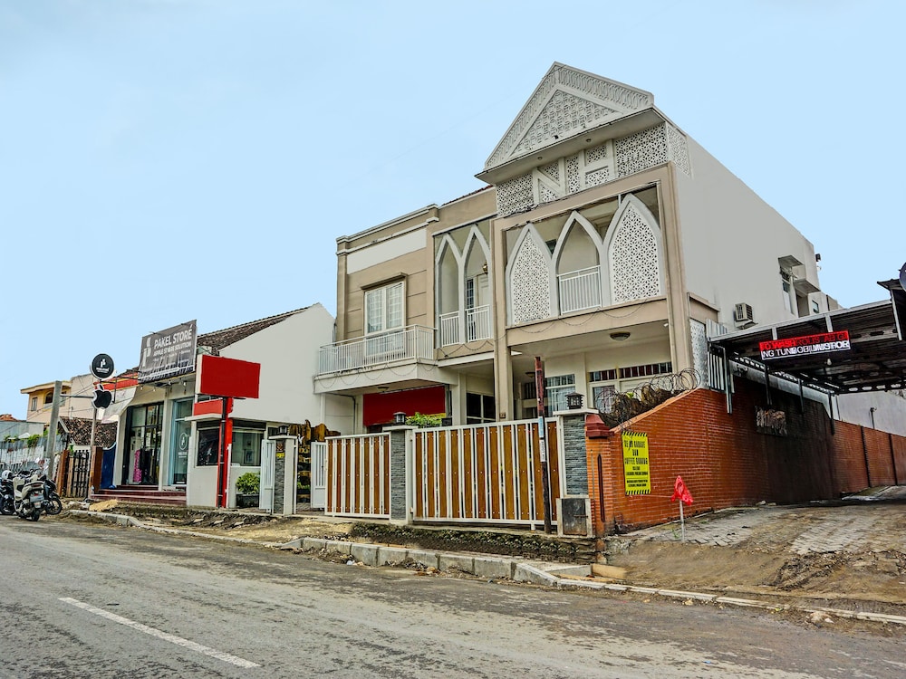 OYO 91812 Nh Kost Syariah - Property Image 4