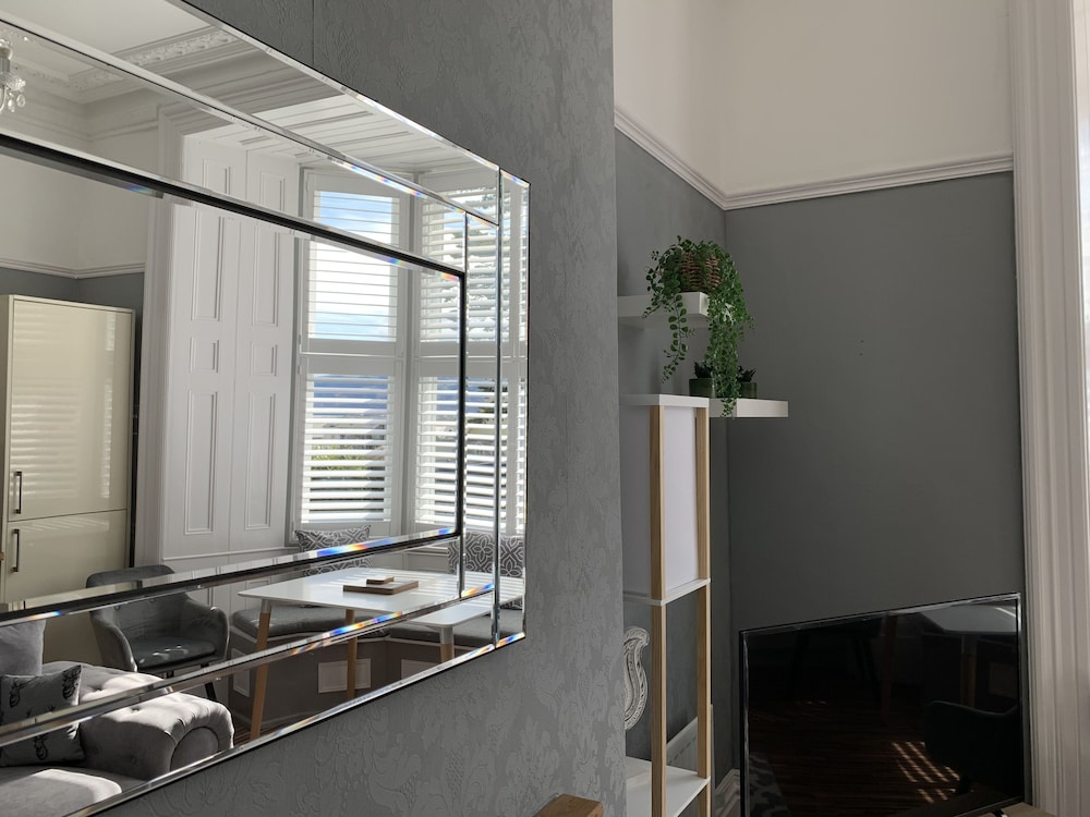 Sea View Apartment in Barmouth view 2