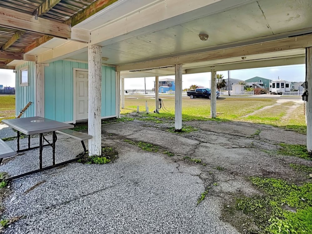 Aransas Bay Getaway by Miss Kitty’s