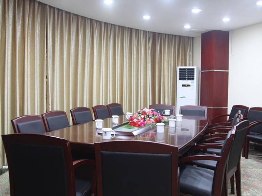 GreenTree Inn Huaian Chuzhou Avenue Zhou Enlai Memorial Hall Hotel - Property Image 17