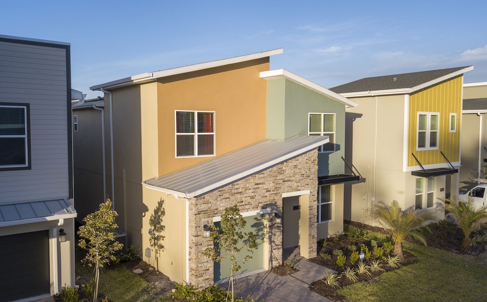 Gorgeous 5Bd Close to Disney @ Storey Lake 2734 - Image 1