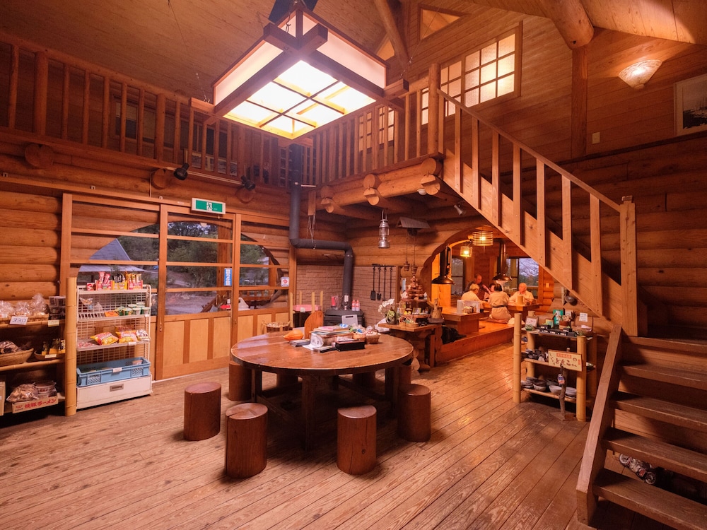 Log Cabin Kinoko No Sato