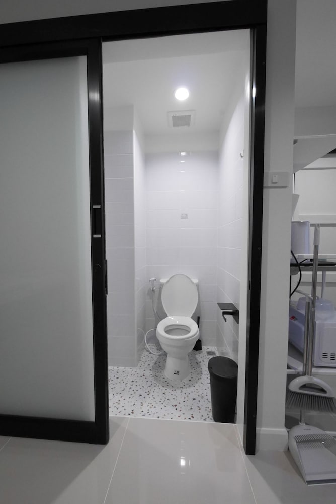Lee Home Bangkok