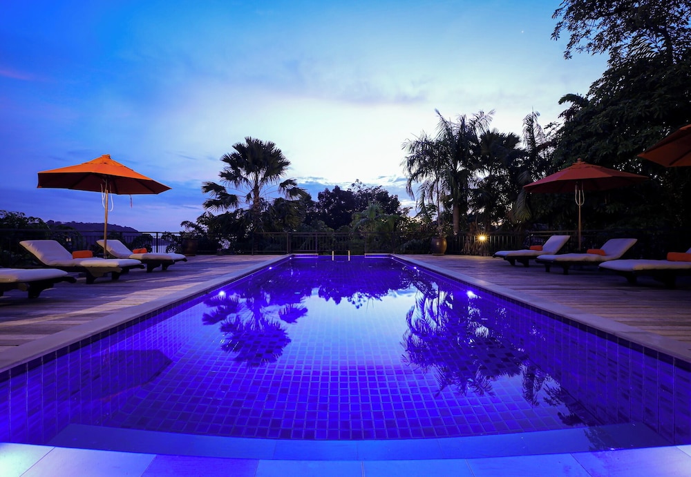 Katamanda villa Eden Large Villa near Kata Beach