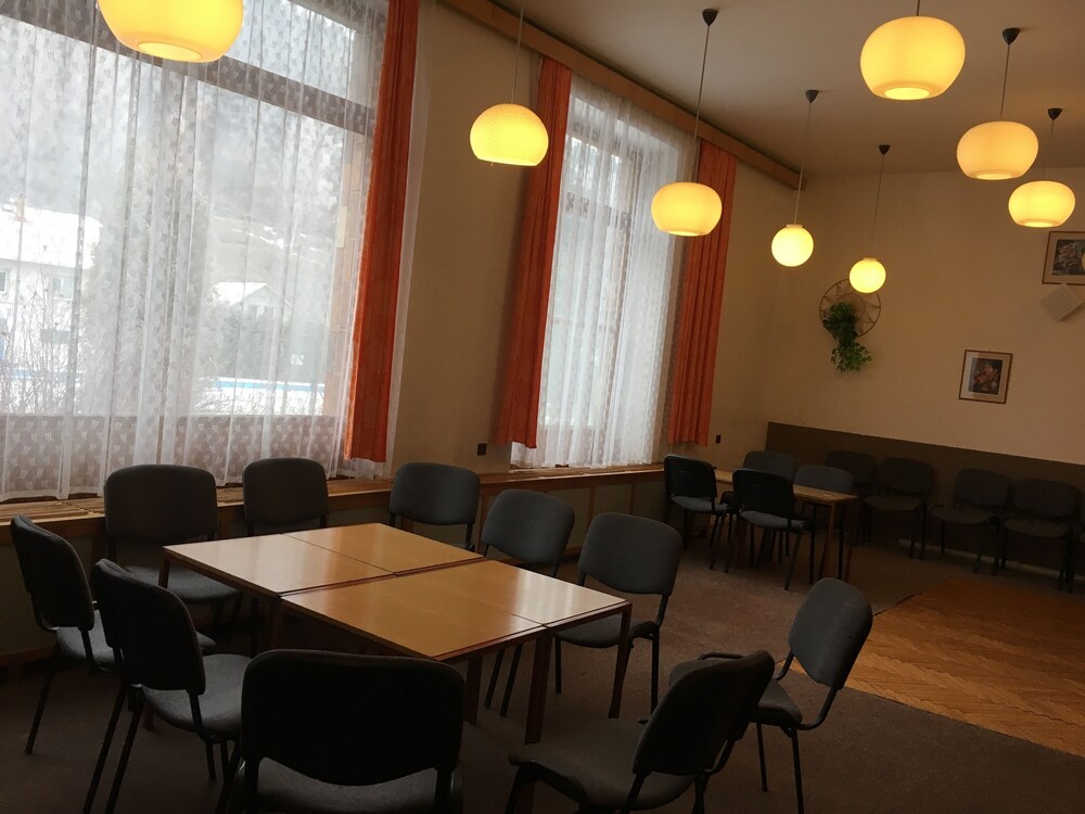 meeting & event spaces