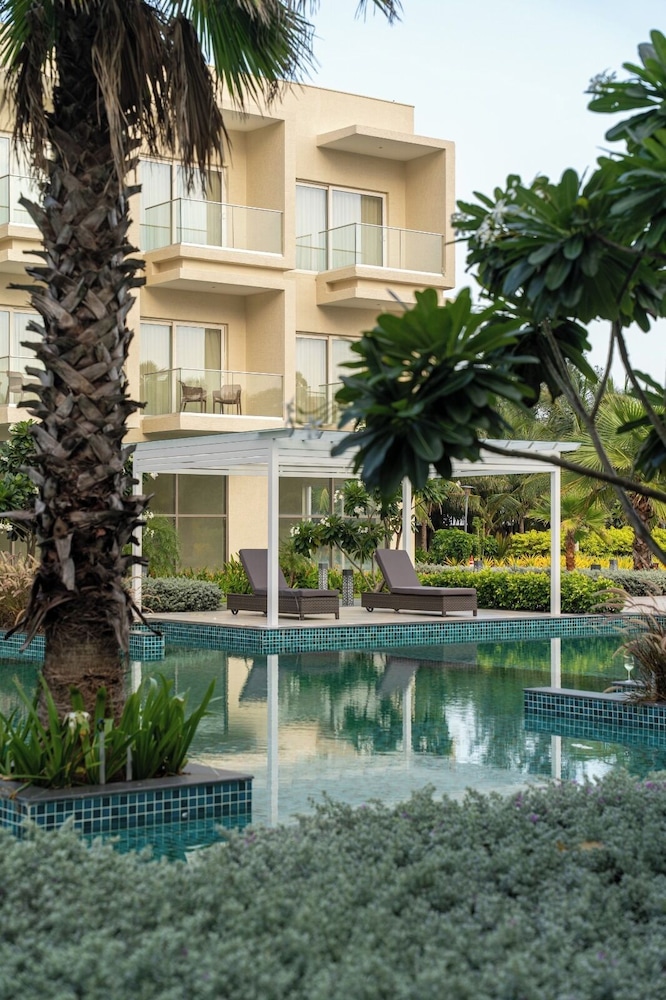 Golden Sands - By The Bay Resorts