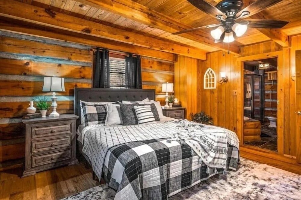 Hidden Acres Lodge 3 Bedroom Cabin