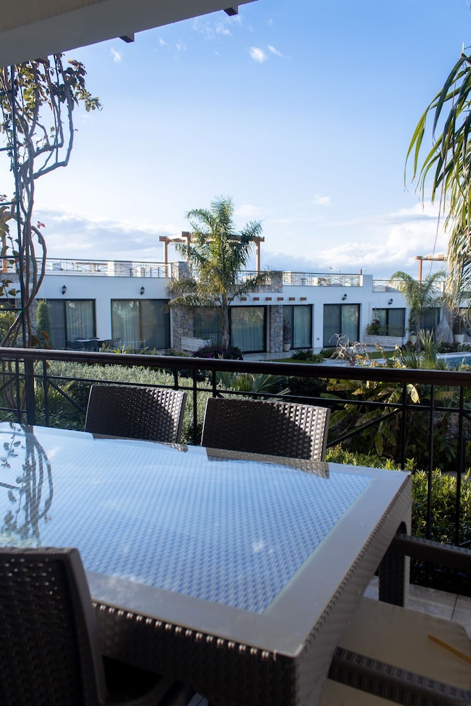 Elegant Two-bedroom Apartment in Upscale Surroundings