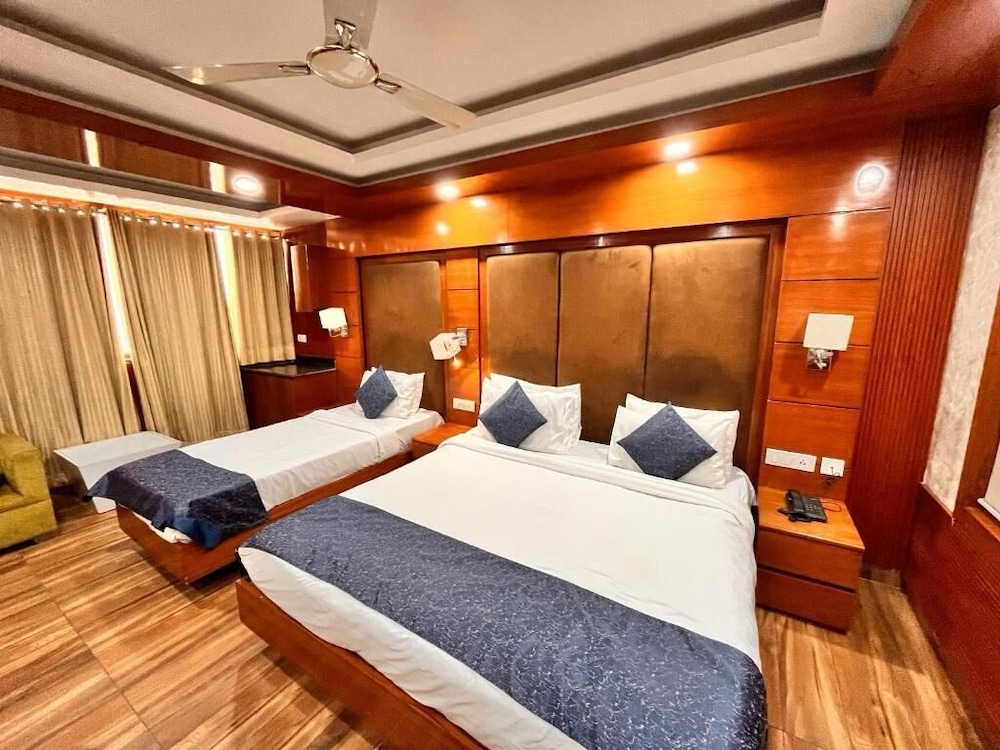 The global hotel by golden place