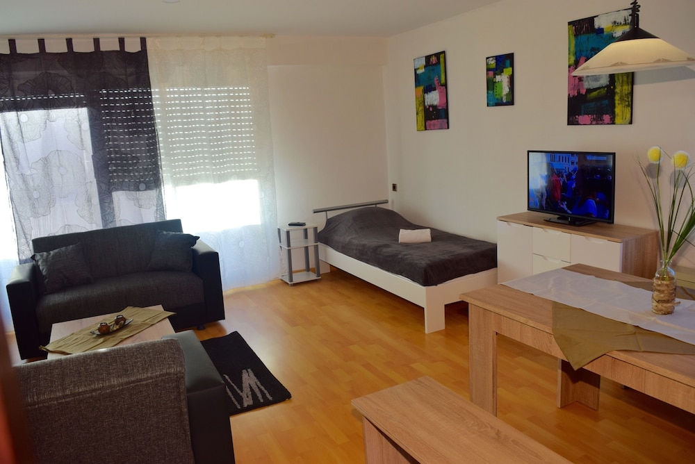 AB Apartment 64 near Mercedes Benz Museum view 4