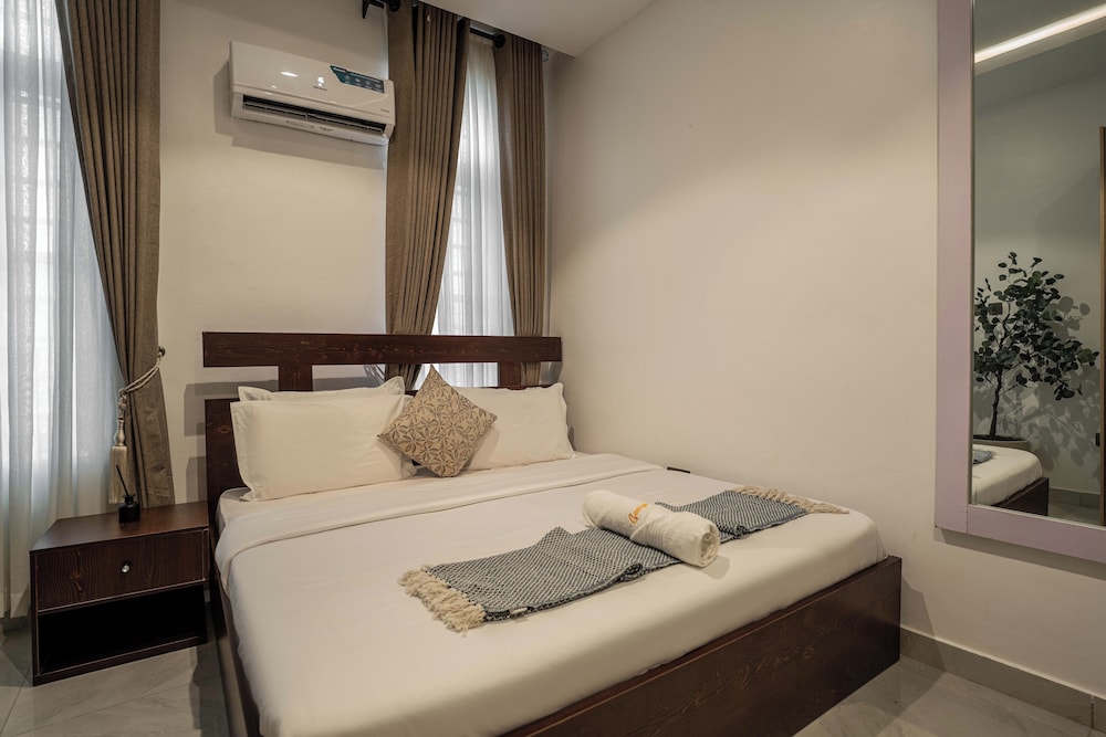 George Residence Ologolo Lekki