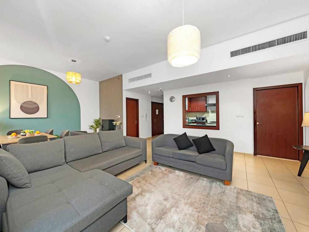 Seaside Hostels