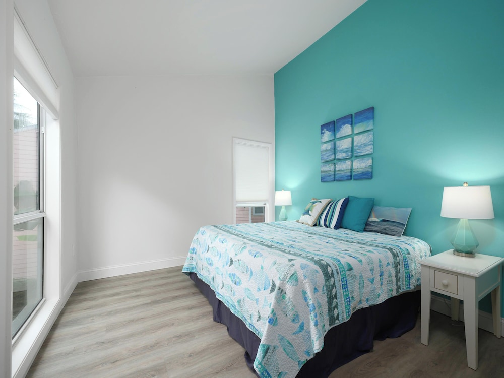 Quail Hollow B3-1TH by Distinctive Beach Rentals